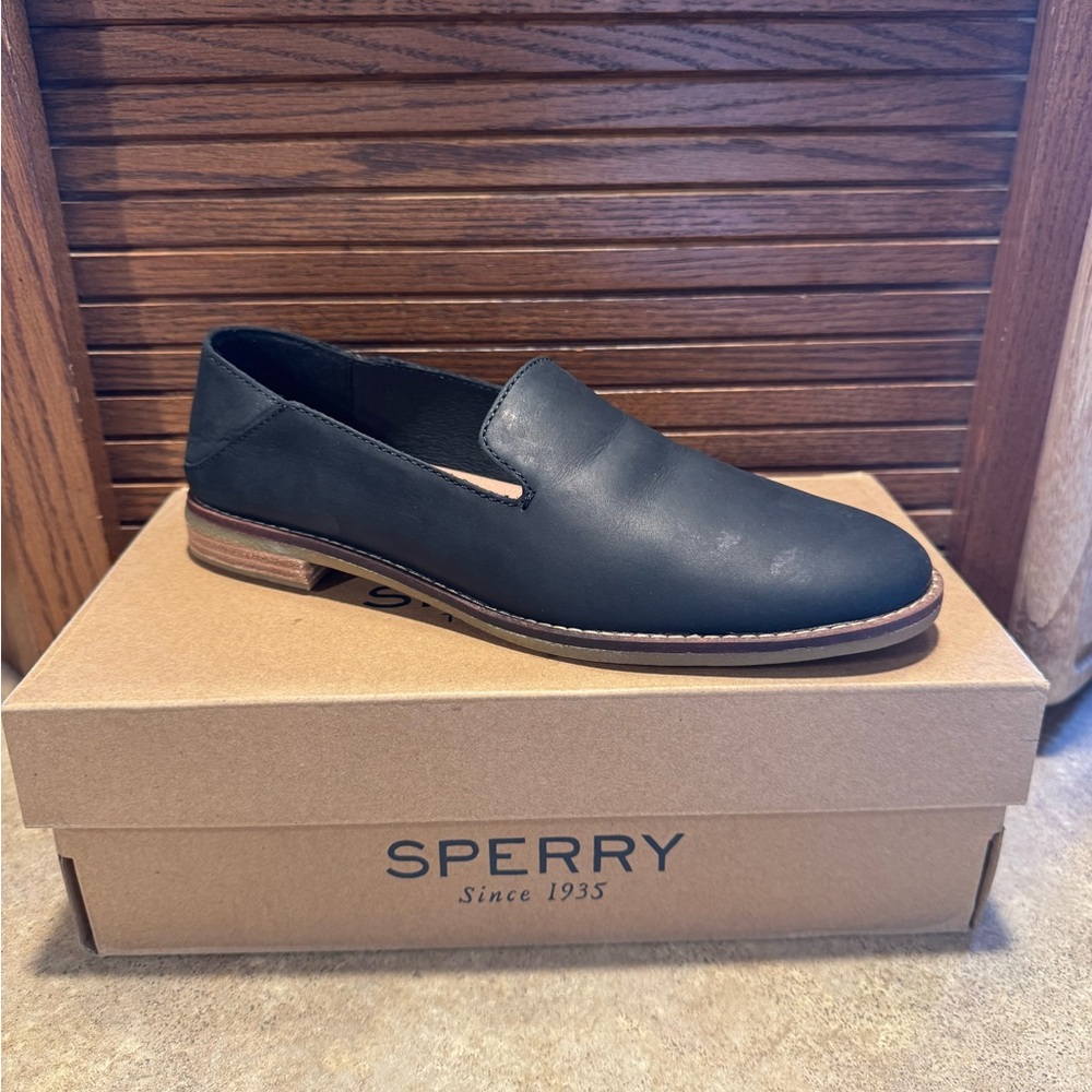 Sperry Women’s Black Leather Slip-On Loafers